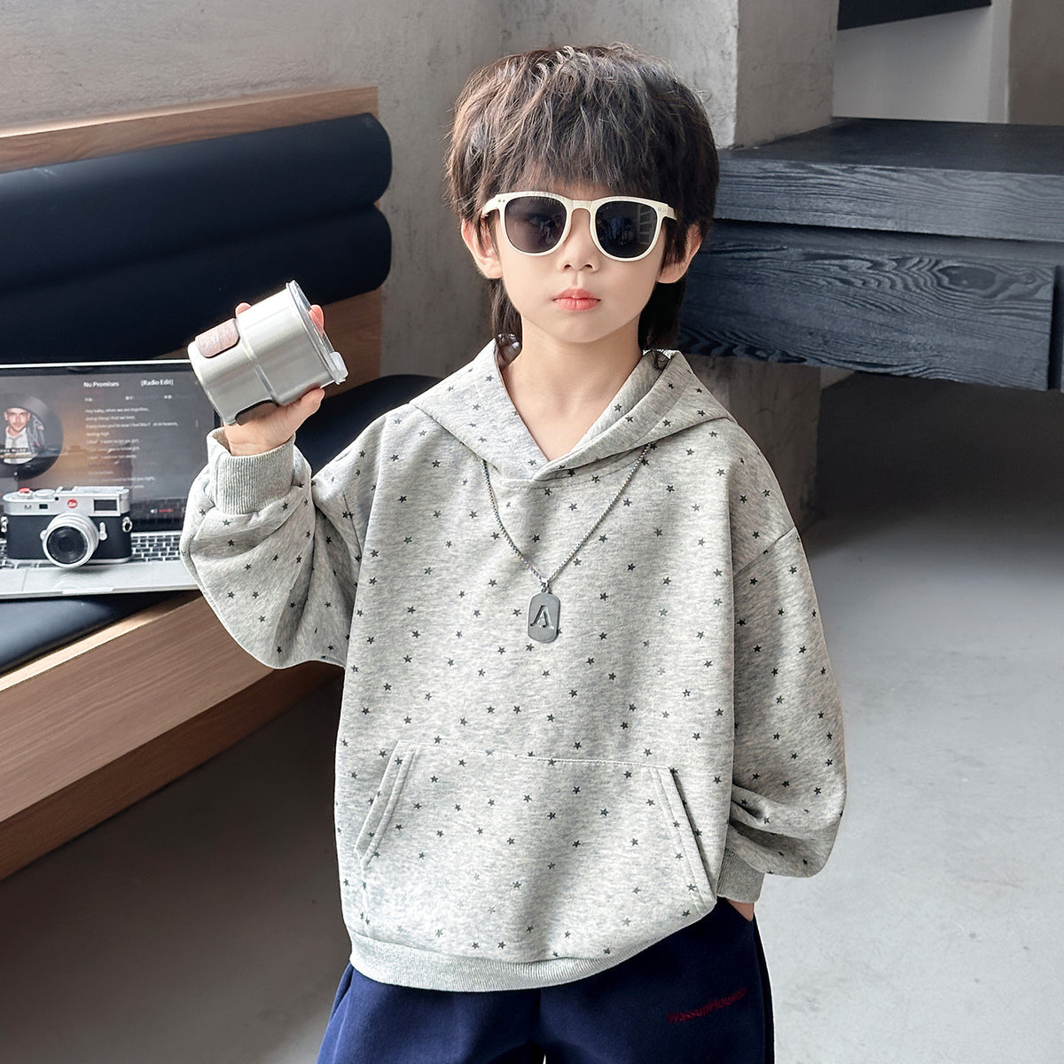 Kids Casual Loose Fit Star Print Hooded Sweatshirt