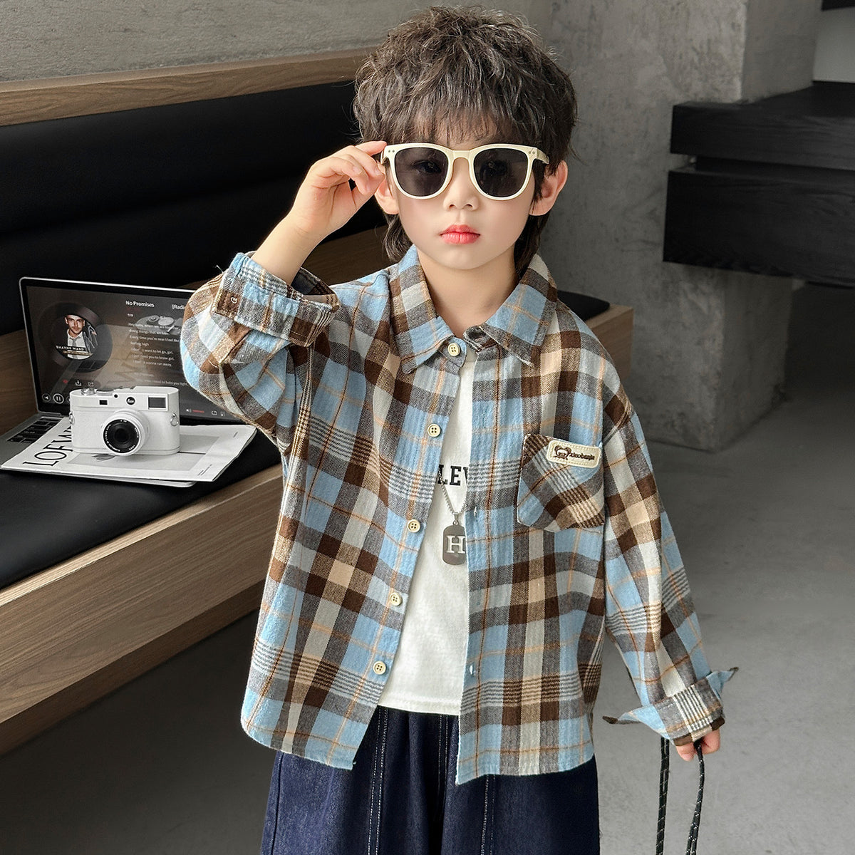Boys' Casual Plaid Long Sleeve Collared Shirt
