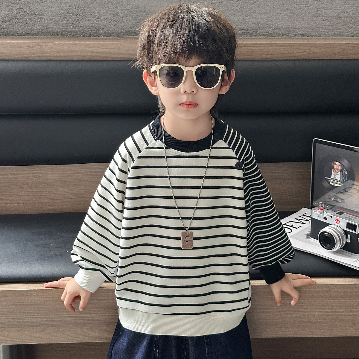Boys  Spliced Long Sleeve Sweatshirt Top