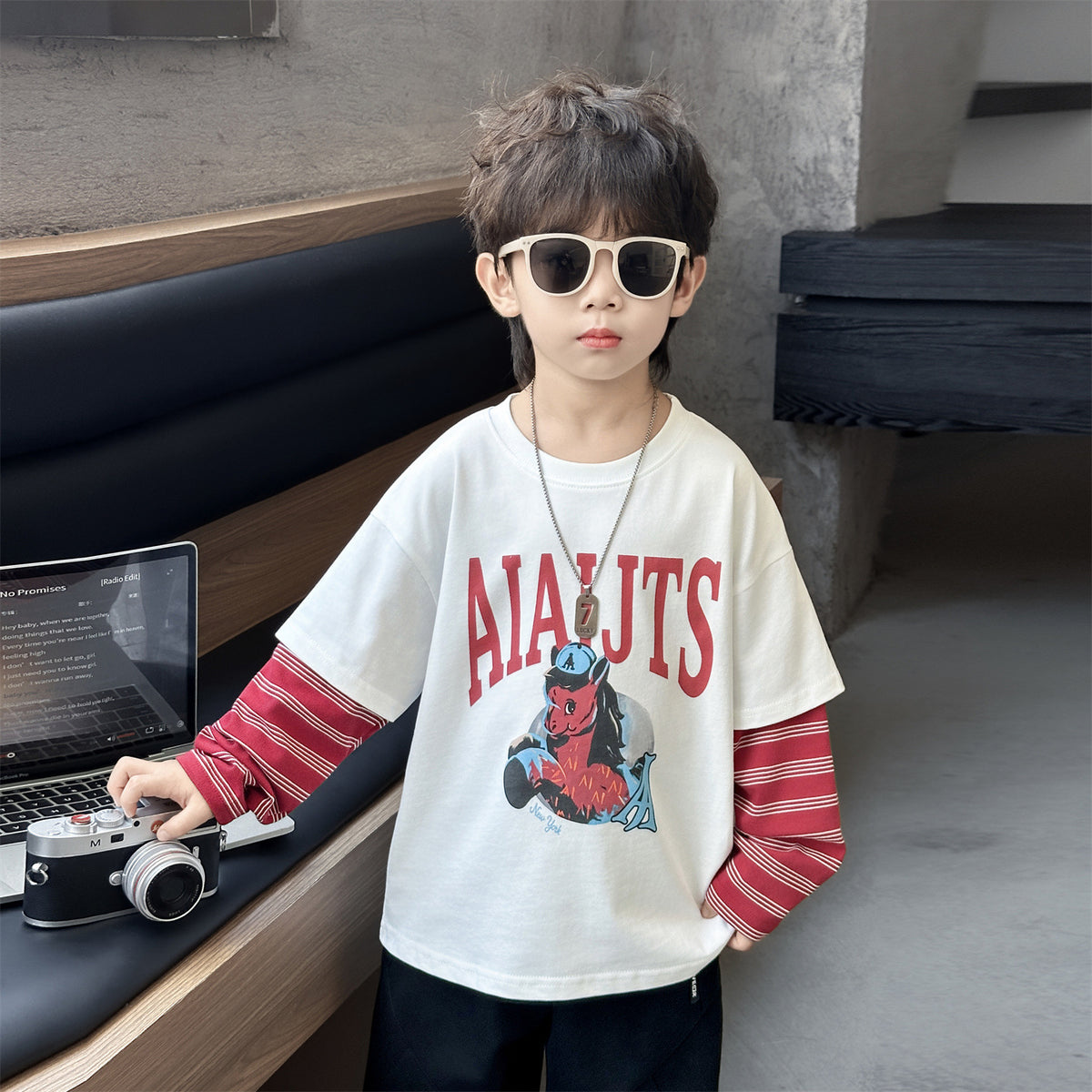 Stylish Layered Long Sleeve Crew Neck Boys' T-Shirt