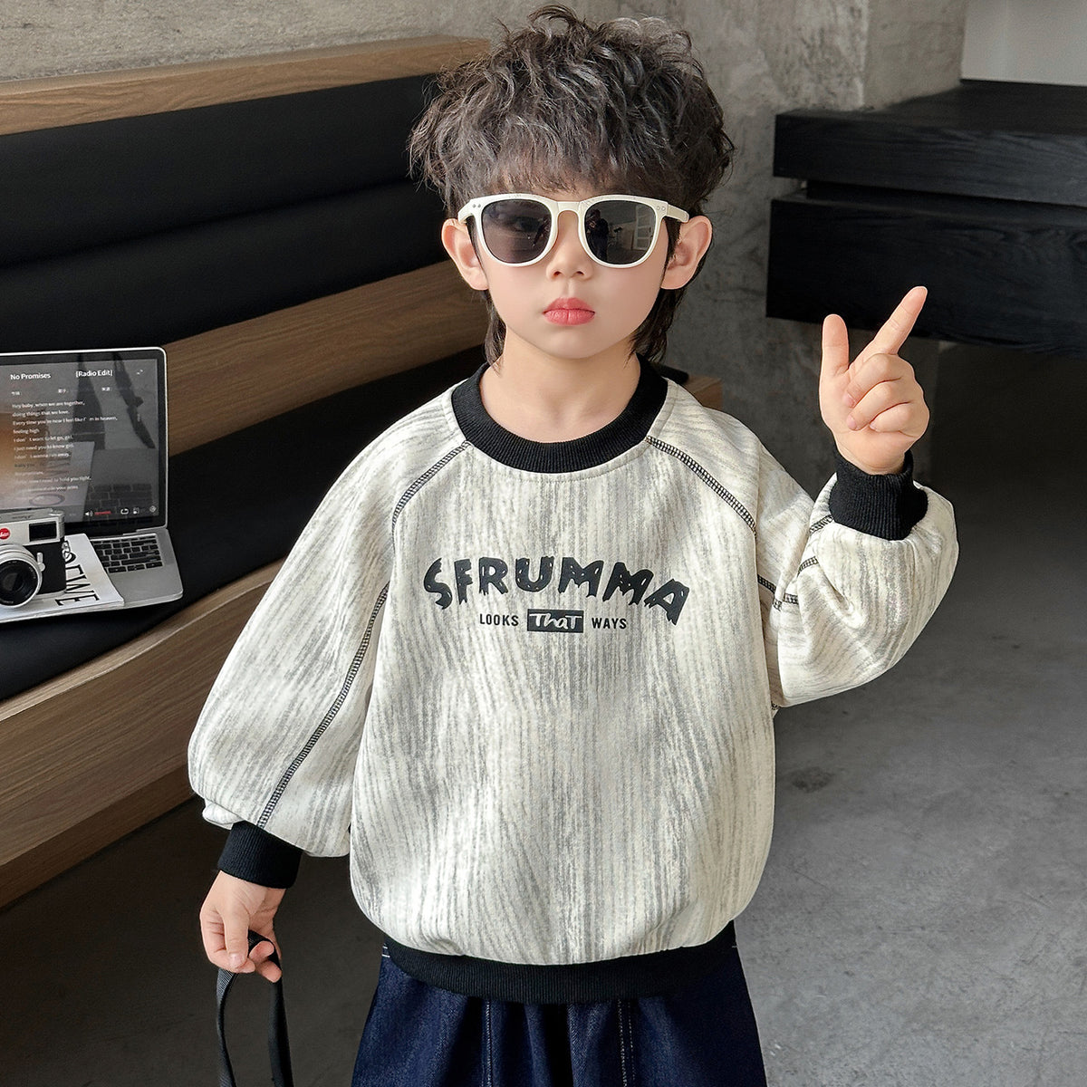 Long Sleeve Crew Neck Pullover Sweatshirt for Boys