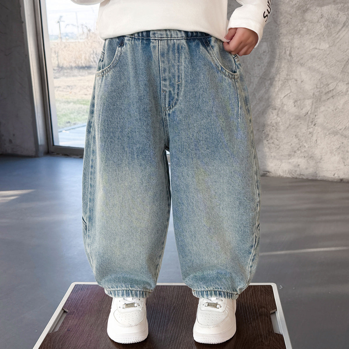 Boys' Style Trendy Curved Leg Denim Jeans
