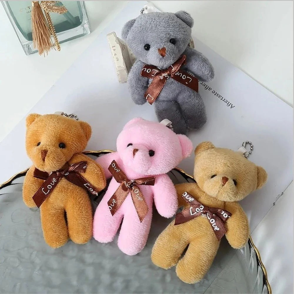 Llavero de peluche animado de osito a cuadros, bonito y suave, regalo de Navidad cómodo y agradable al tacto.