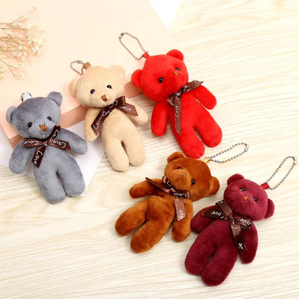 Llavero de peluche animado de osito a cuadros, bonito y suave, regalo de Navidad cómodo y agradable al tacto.