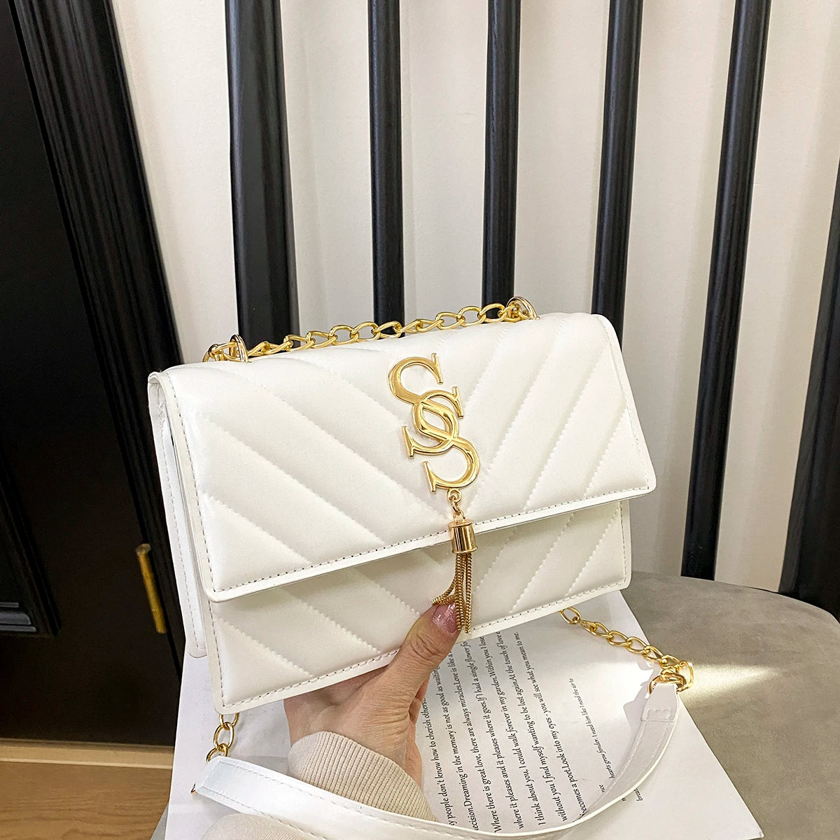 Luxury Women's Quilted Leather Shoulder Bag Designer Chain Crossbody Bag Elegant Flap Purse with Gold Tone SS Logo & Tassel