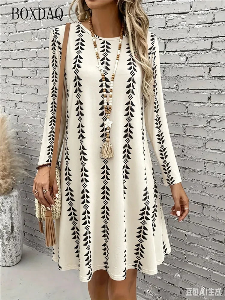 Abito a righe da donna con maniche lunghe