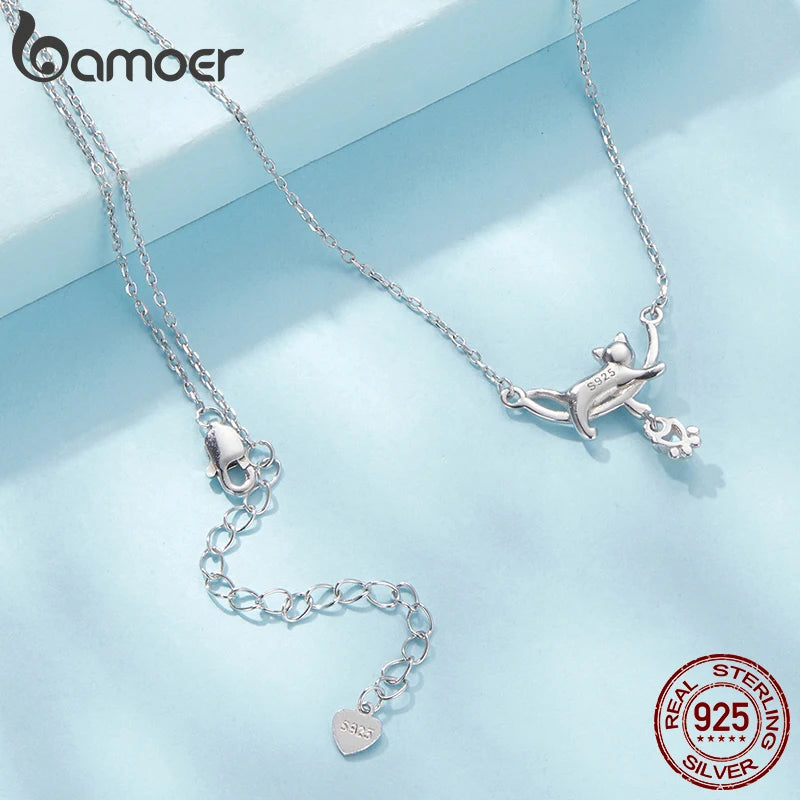 Collana con pendente a forma di gatto