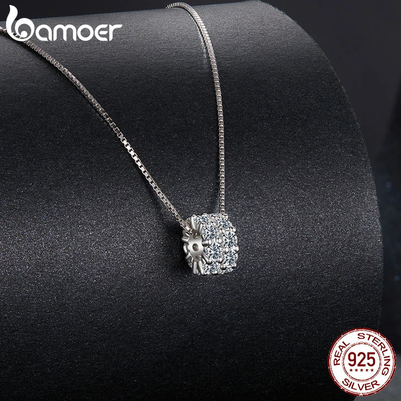 925 sterling silver necklace with moissanite pendant
