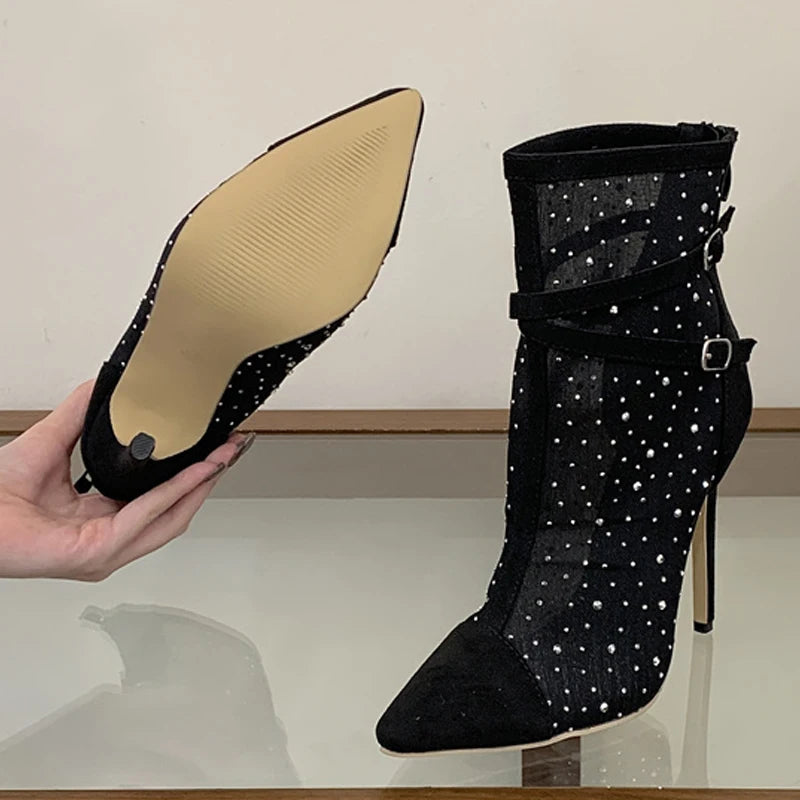 Stivaletti donna Liyke in rete con strass e cinturini
