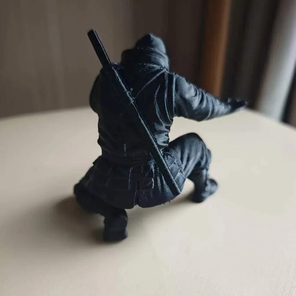Samurai-Style Plastic Pen Holder