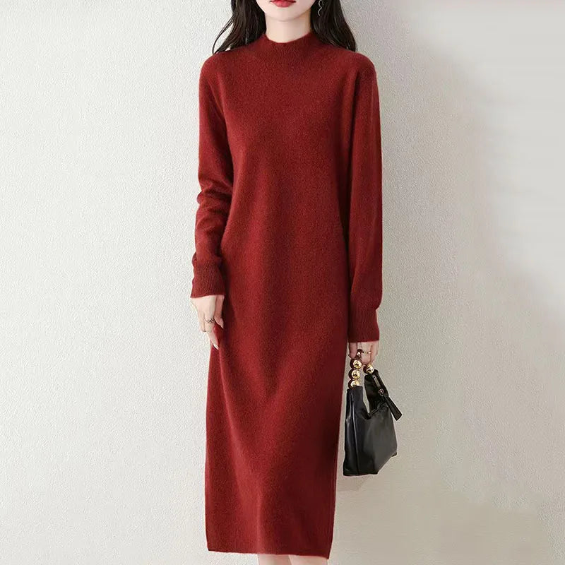 Abito in maglia da donna al ginocchio con collo alto