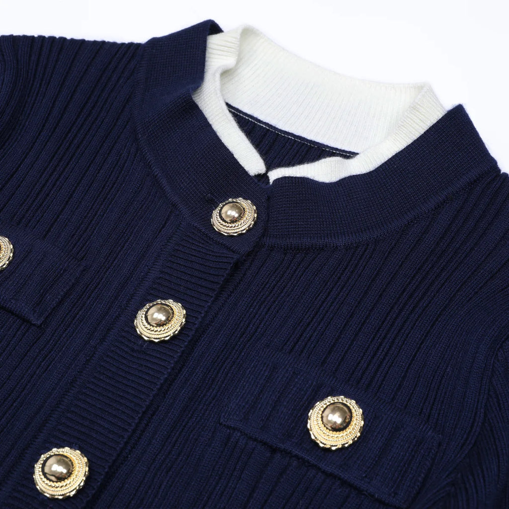 Abito da donna al ginocchio con maniche lunghe e scollo rotondo
