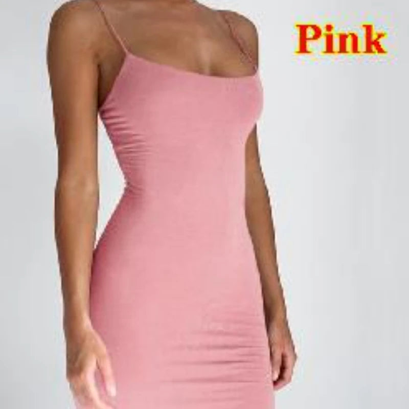 Mini abito aderente da donna con spalline sottili