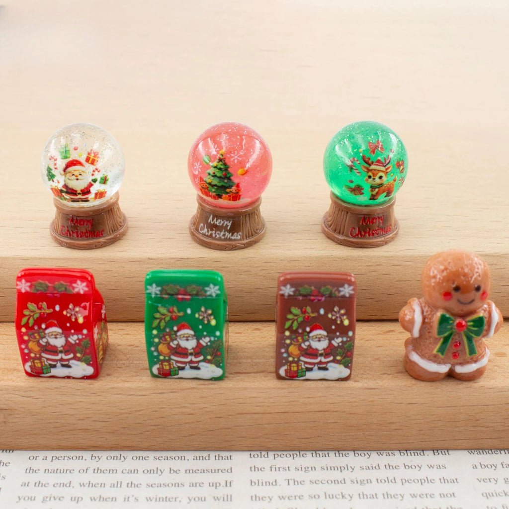 100pcs Wholesale Resin 3D Christmas Tree Gift Snowman DIY Accessories for Keychain Dollhouse Decor Miniature Craft