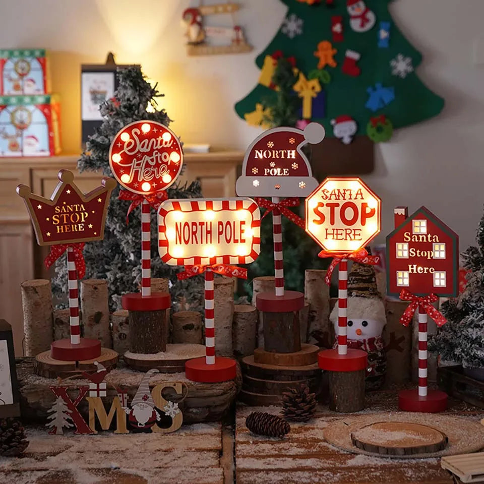 Weihnachtsdekoration „Santa hält hier“ – LED-Baumspitze und Fensterleuchte in Form eines Weihnachtsmanns, Tischlampe

