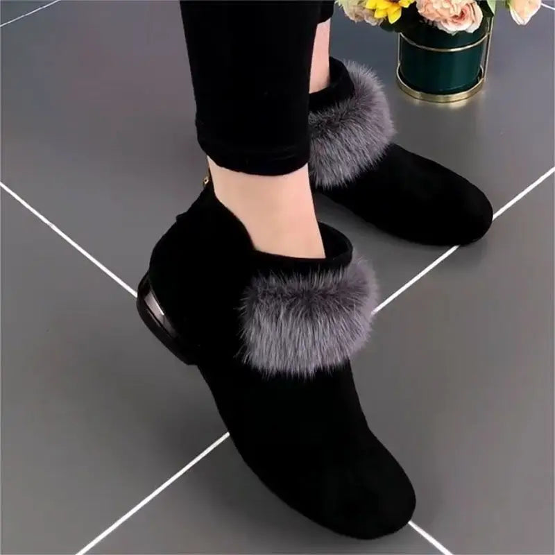 Damenstiefel 2023 Winter Plüsch warme Damenstiefeletten mit niedrigem Absatz, rutschfeste modische Damen-Ankle-Boots mit Reißverschluss für Pendler