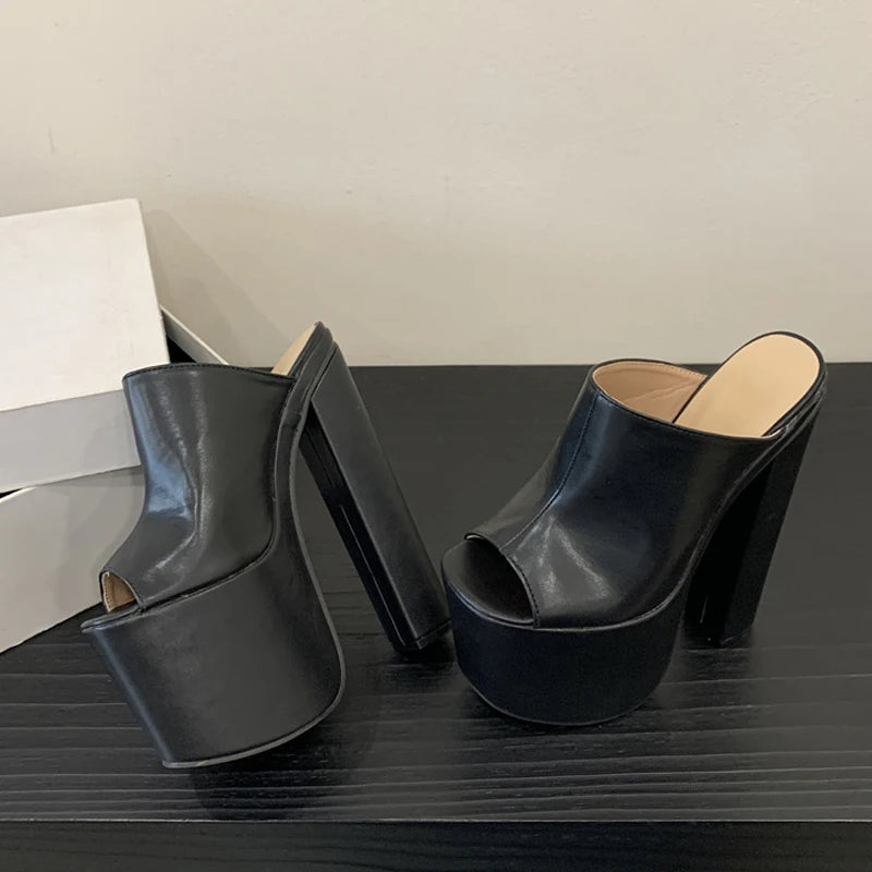Mules donna Liyke leopardate con plateau e tacco largo