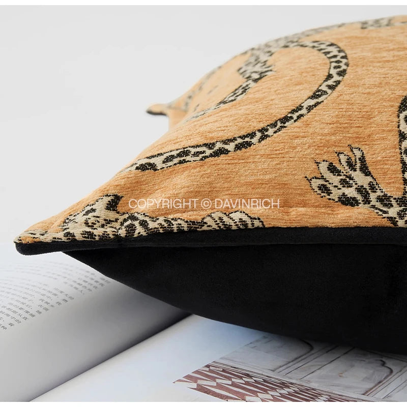 DAVINRICH Italienischer moderner mittelalterlicher Leoparden-Kissenbezug im Längsformat, Royal Menagerie Collection, luxuriöser Dekokissenbezug, Retre-Grün