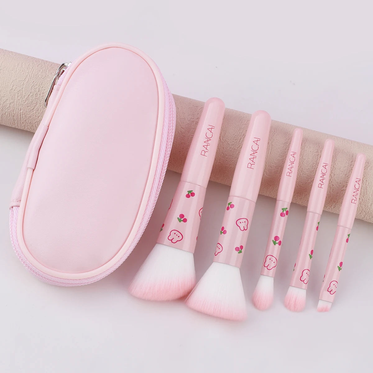 5-teiliges niedliches, kompaktes Make-up-Pinselset mit Etui, hochwertige Pinsel für makellose Foundation, Rouge und Lidschatten-Applikation, Kosmetikwerkzeuge
