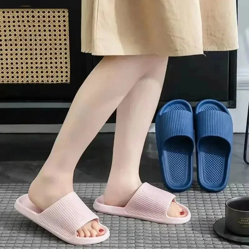 Rutschfeste Duschschuhe aus weichem EVA mit Massage-Sohle für Damen, Herren und Paare – wasserdichte Hausschuhe für Freizeit und Bad, modisch