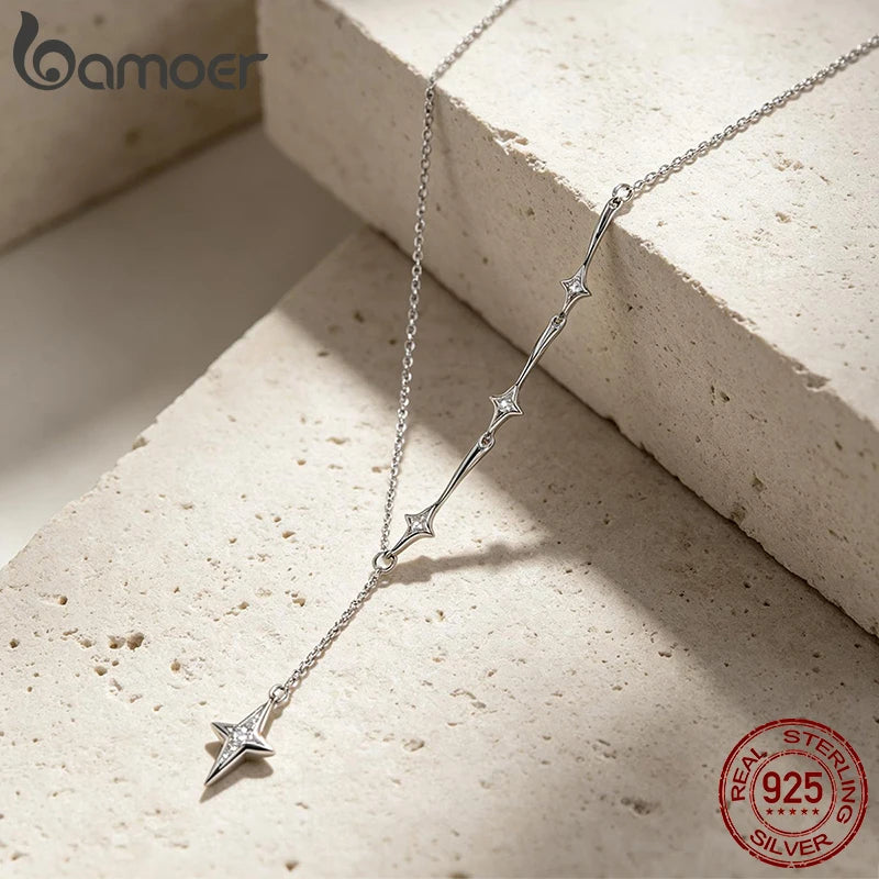 Collana con pendente a stella cadente