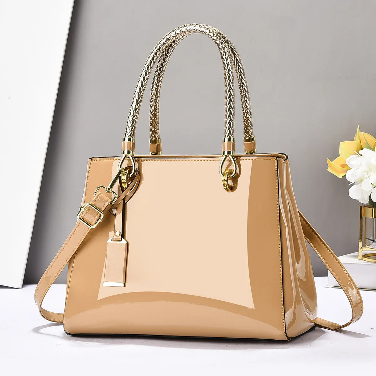 2026 Light Luxury Fashion Lacquer Leather Handbag Large Capacity Ladies Casual Shoulder Crossbody Bag Bright Face Women's Bag
