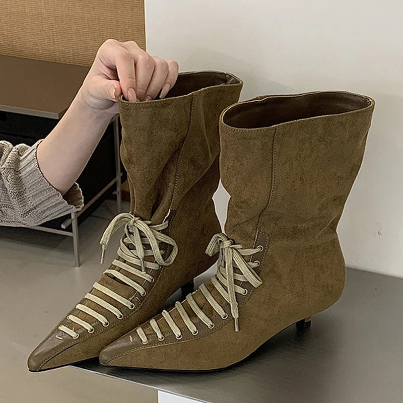 Stivaletti donna Liyke effetto suede con lacci a punta