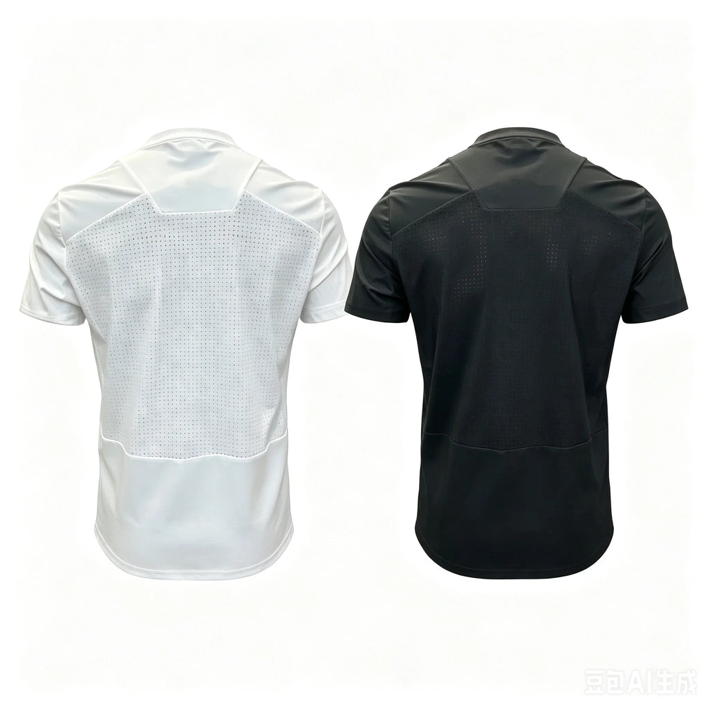 T-shirt sportiva aderente con motivo scuro