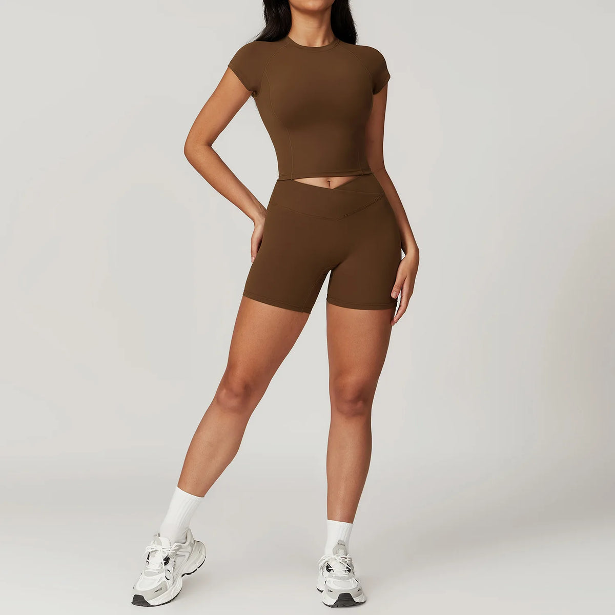 Completo yoga donna con crop top e leggings