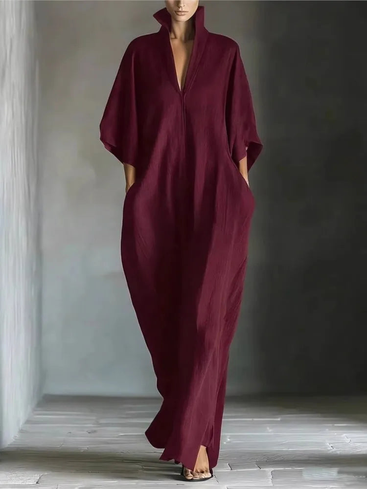Midi dress with V-neck and pockets