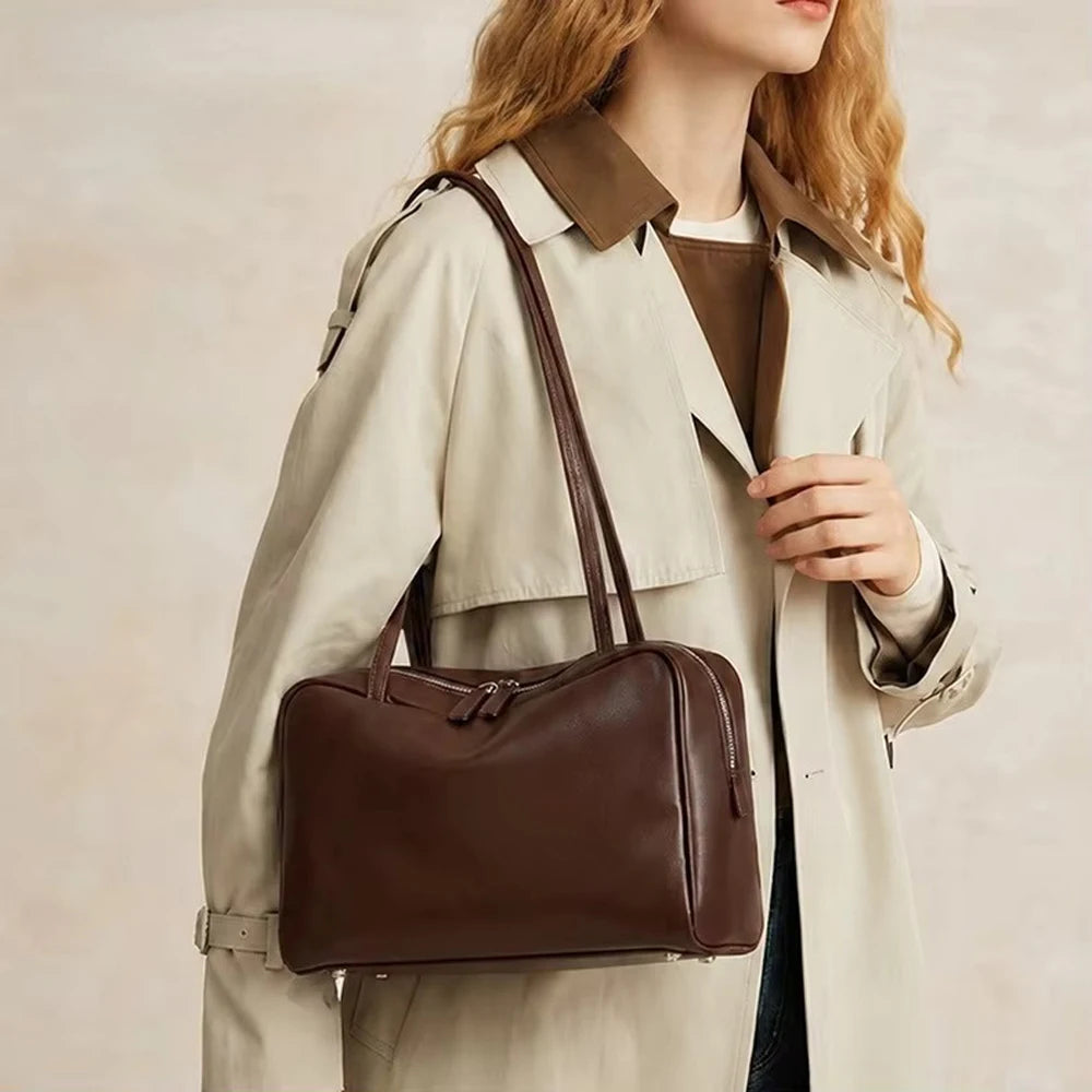 2026 New In Luxury Designer Bag Summer Pillow Handbag Fashionable Lady Briefcase Genuine Leather Bowling Bags Woman