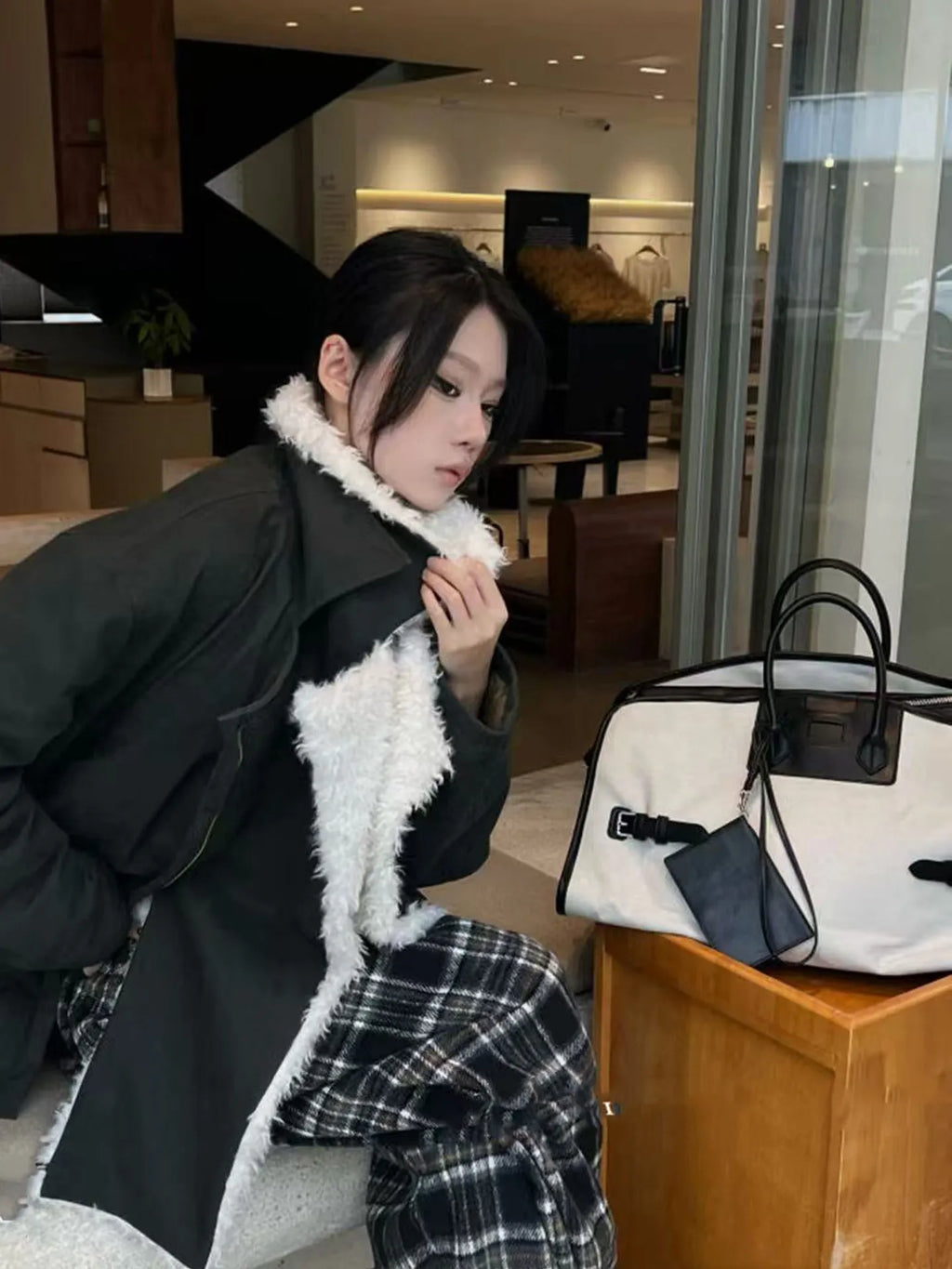 Large Capacity Travel Casual Tote Bag Women Luxury Leather Shoulder Bag Canvas Leather Bucket Handbag Office Fashion Bag
