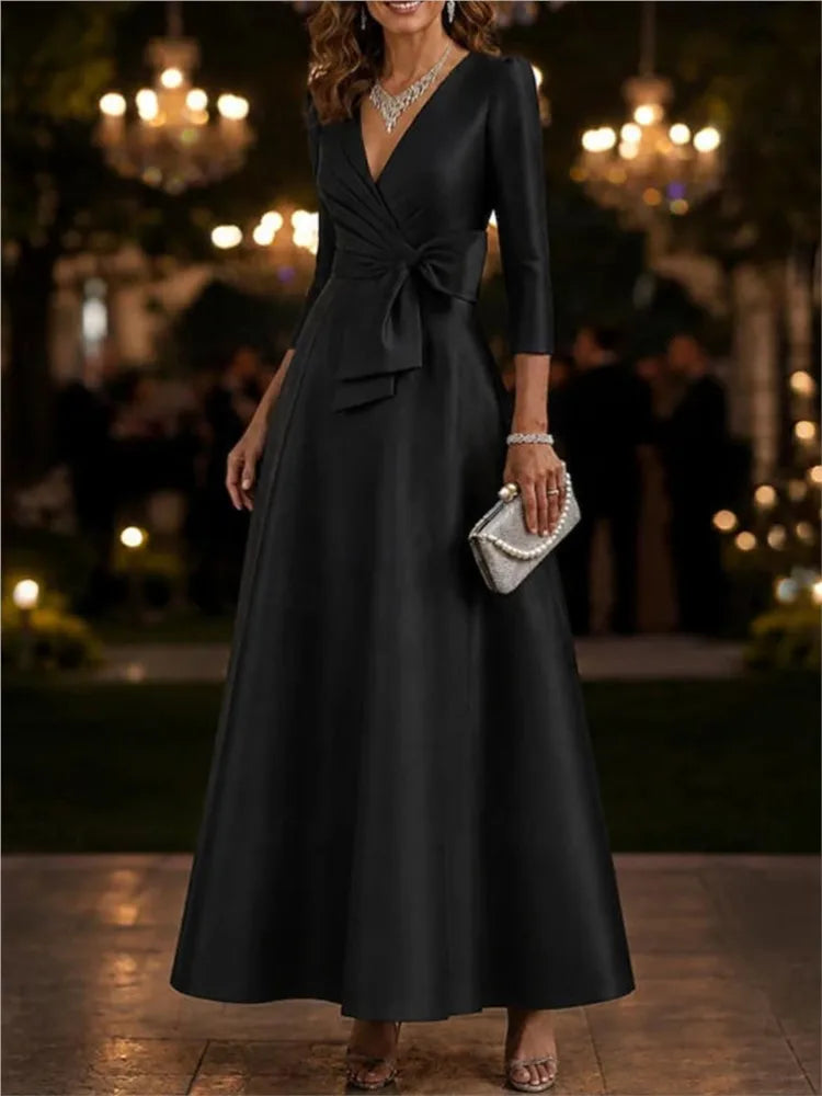 Abito midi da donna con scollo a V e maniche a tre quarti