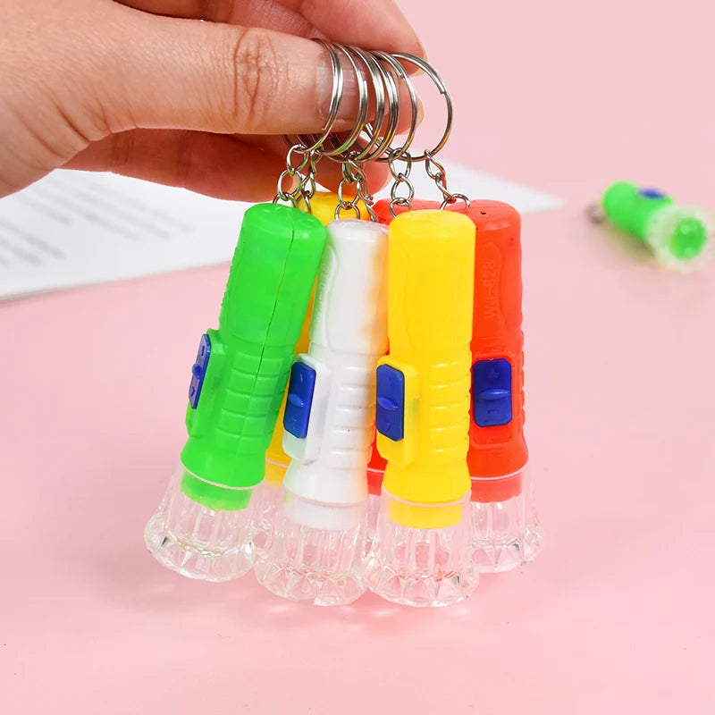 10–30 Stück Mini-LED-Taschenlampen, Kindergeburtstagsgeschenke, Gastgeschenke, Füllspielzeug für Goodie-Bags und Piñatas, Belohnungen, Weihnachts- und Neujahrsgeschenke