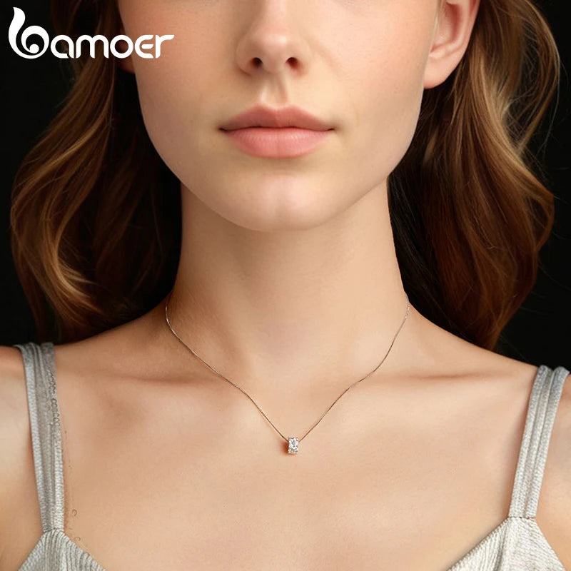 925 sterling silver necklace with moissanite pendant