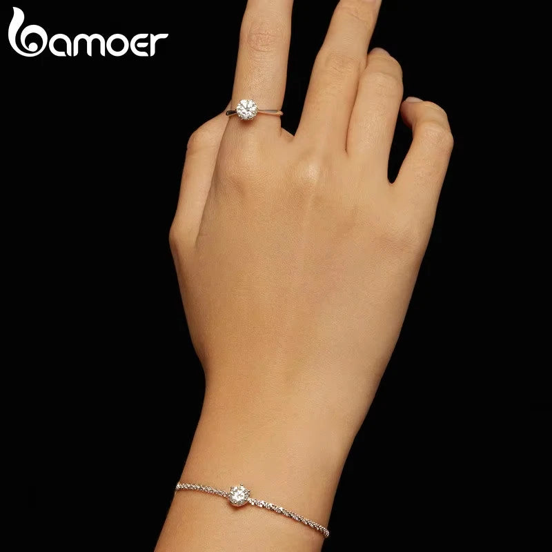 Bracelet with round elements