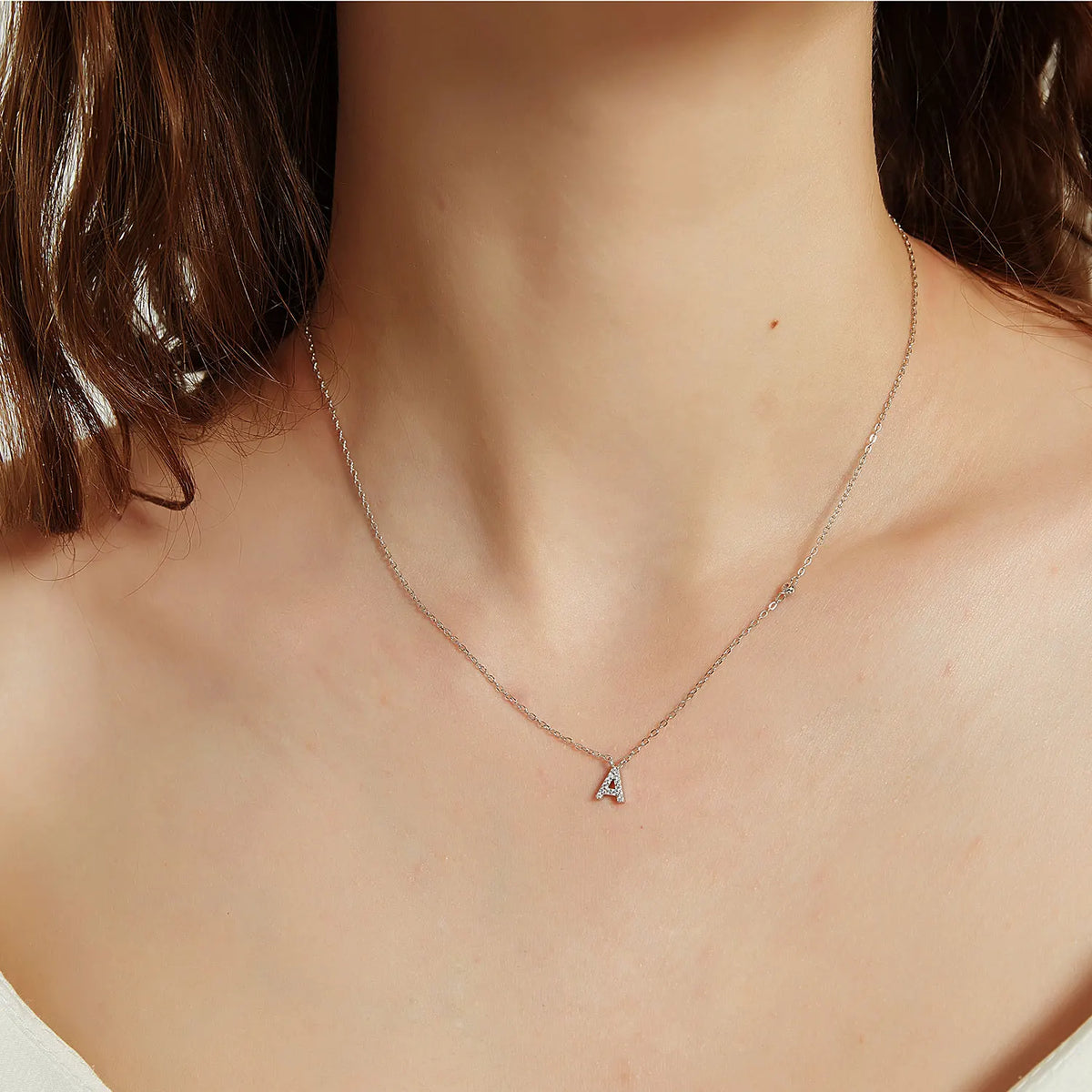 ANDYWEN Collier monogramme en argent sterling 925 plaqué or, petit pendentif avec zirconium cubique, 26 lettres de A à Z, initiale M, bijou pour femme
