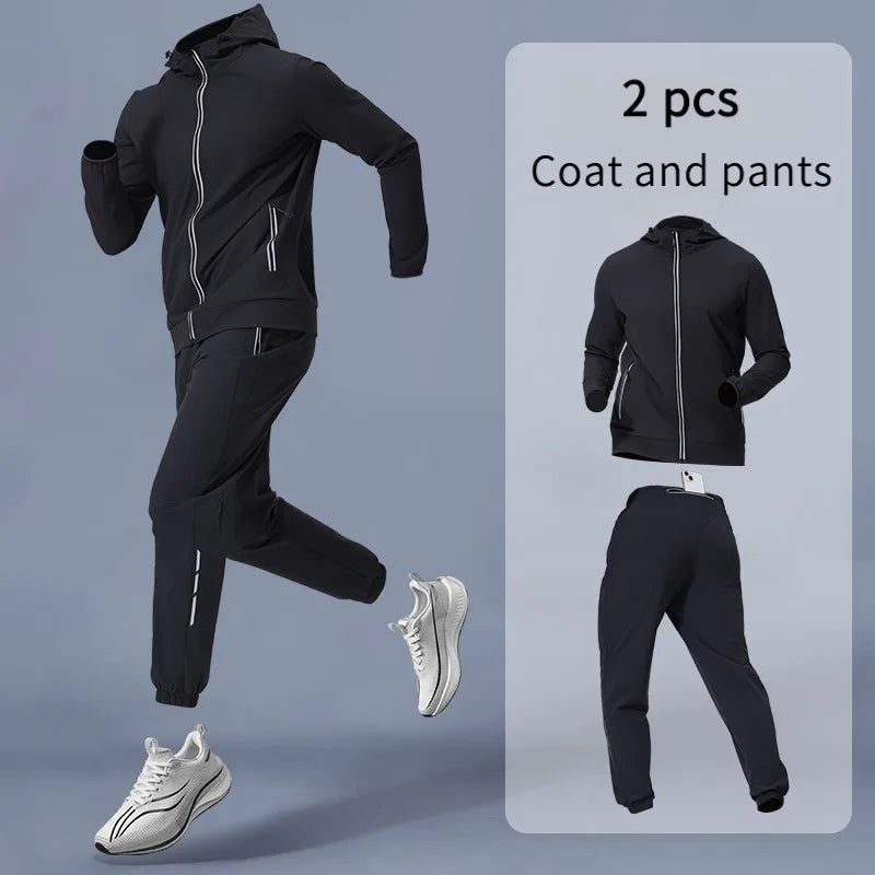 Completo sportivo uomo con cappuccio