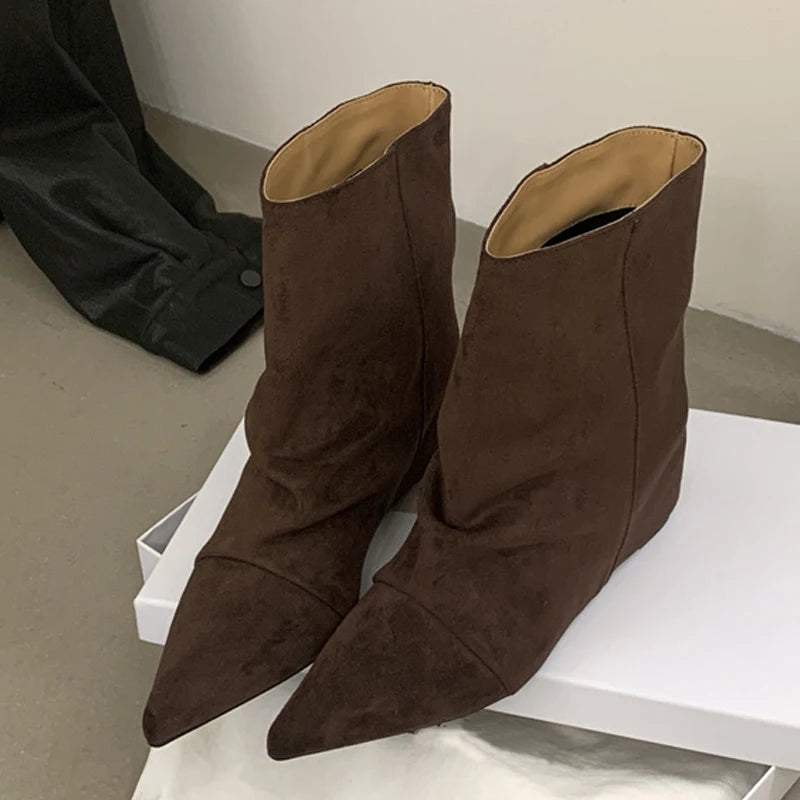 Stivaletti donna Liyke effetto suede con rialzo interno