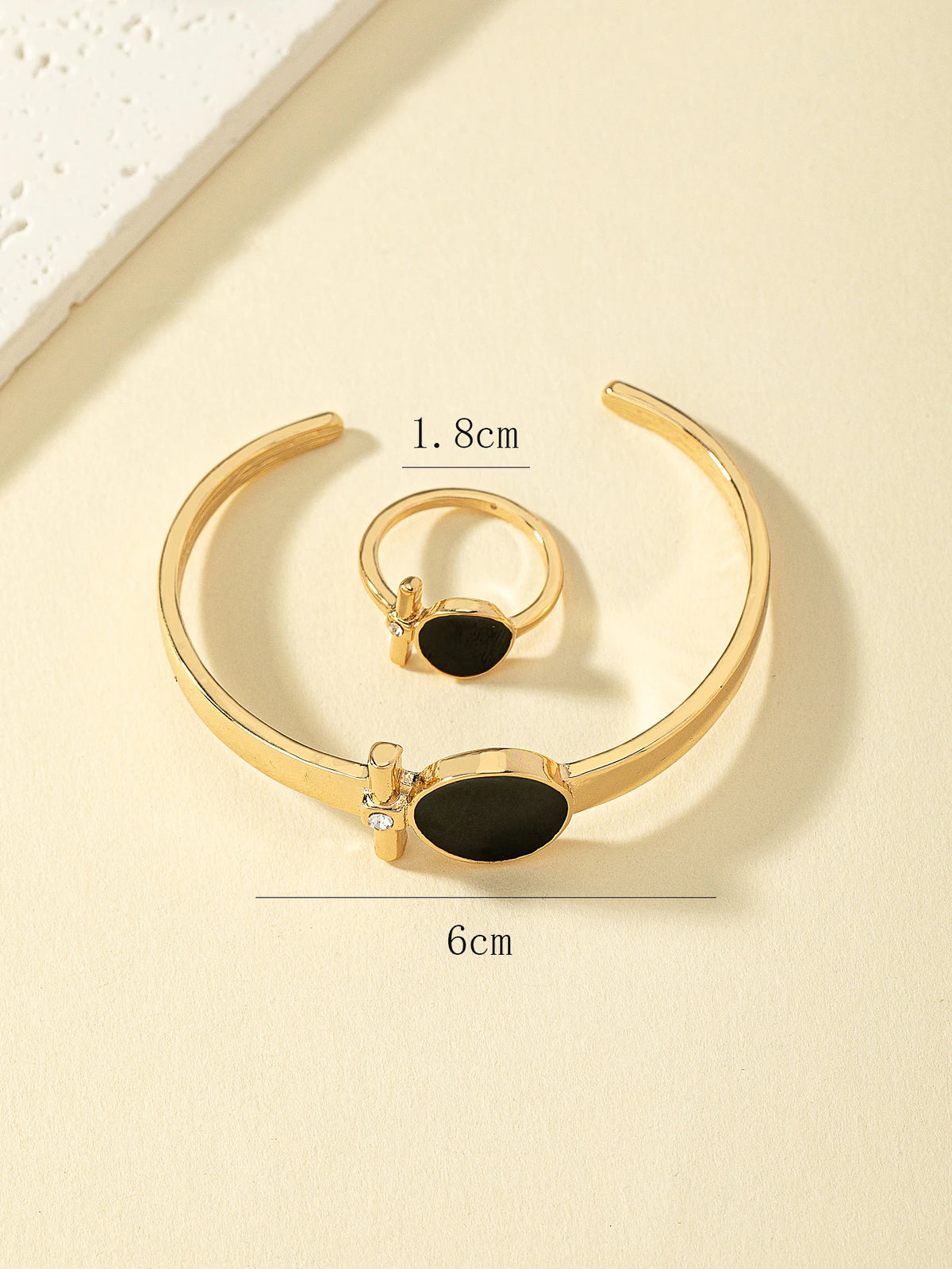 Modisches, personalisiertes, edles und luxuriöses Armband- und Ring-Set