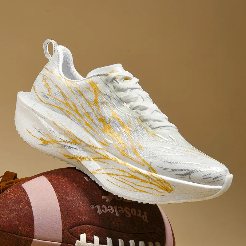 Schnür-Sportschuhe