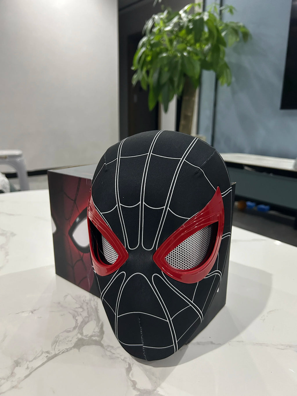 1:1 Wearable Cosplay Full Face Headgear Movable Eyes Elastic Prop Toy Halloween Party Costume Gift For Adults Hobby Collectors