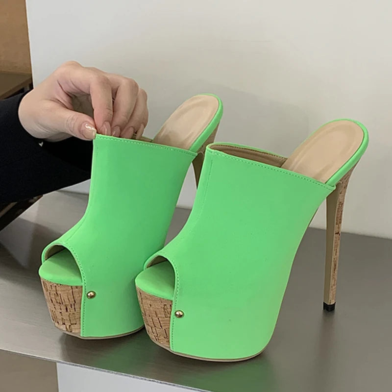 Mules donna Liyke verdi con plateau effetto sughero