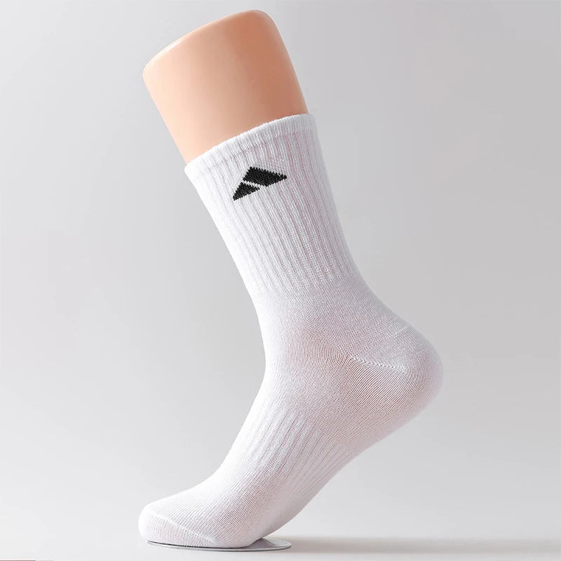 5 Paar schwarz-weiß gemusterte Socken mittlerer Länge, geeignet für Damen und Herren, bequeme Unisex-Sportsocken