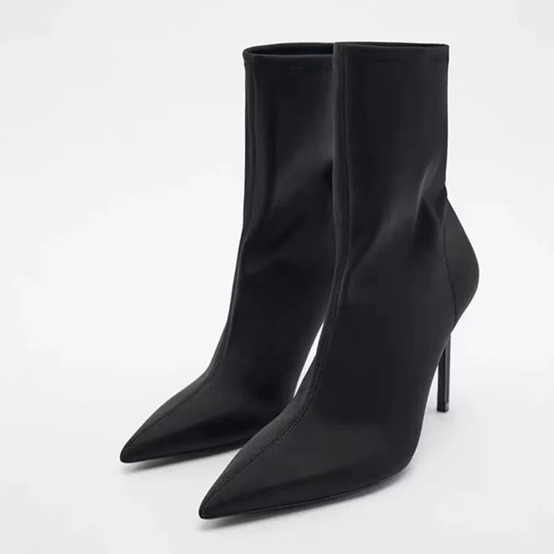 Stivaletti donna Liyke stretch neri a punta con tacco