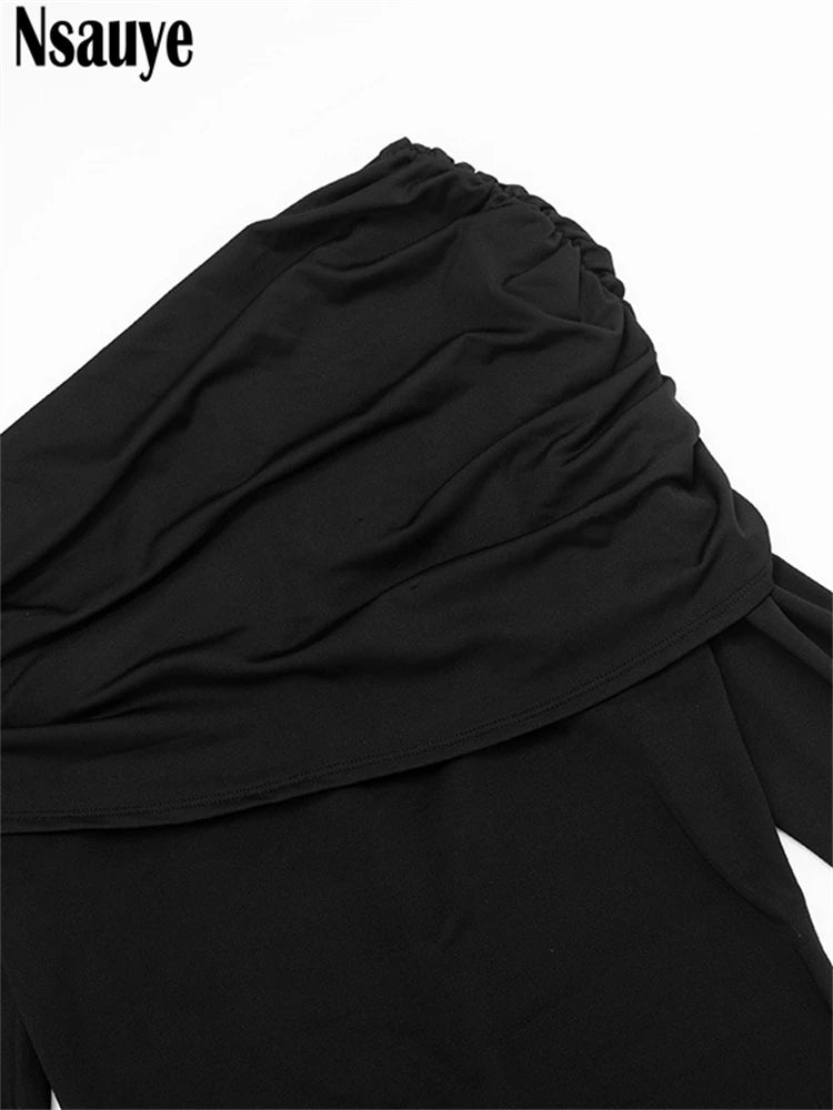 Abito lungo da donna con spalle scoperte