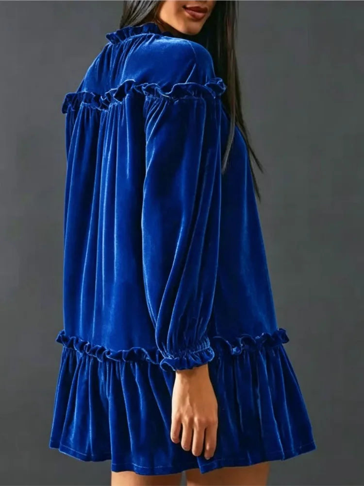 Mini abito donna con scollo rotondo e dettagli arricciati — immagine 2