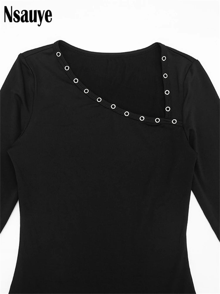 Mini abito donna con collo asimmetrico e maniche a sbuffo — immagine 4