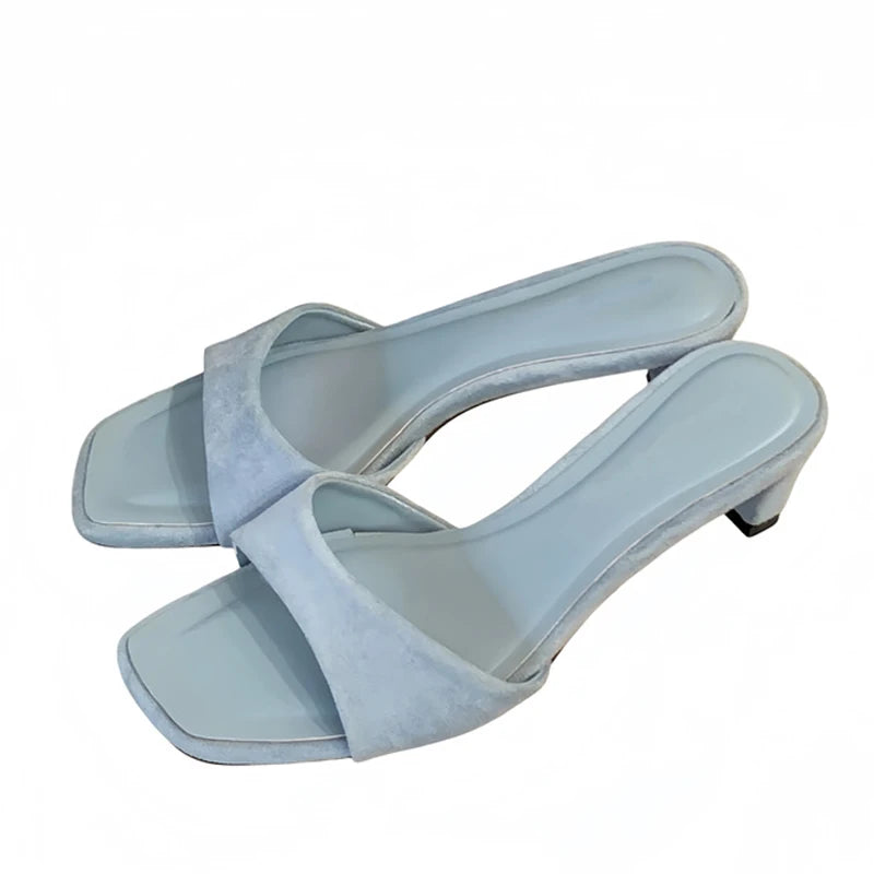 Mules donna Liyke a fascia larga con tacco squadrato