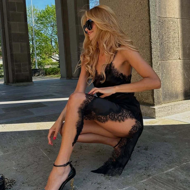 Abito corto da donna senza maniche con scollo a V